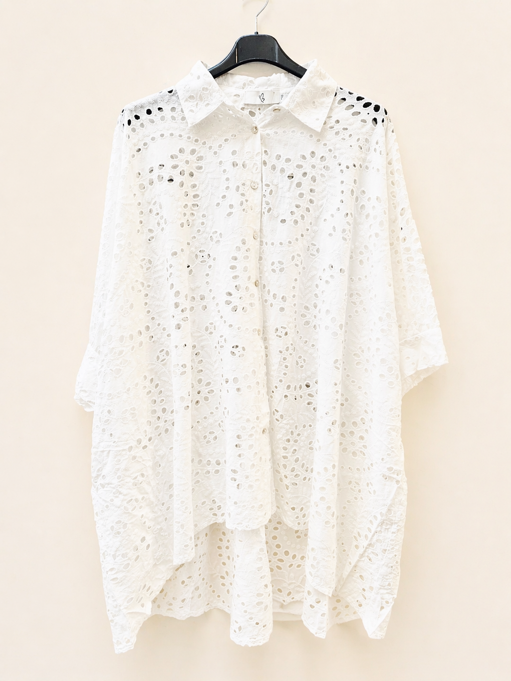 Chemise oversize ajourée en broderie anglaise