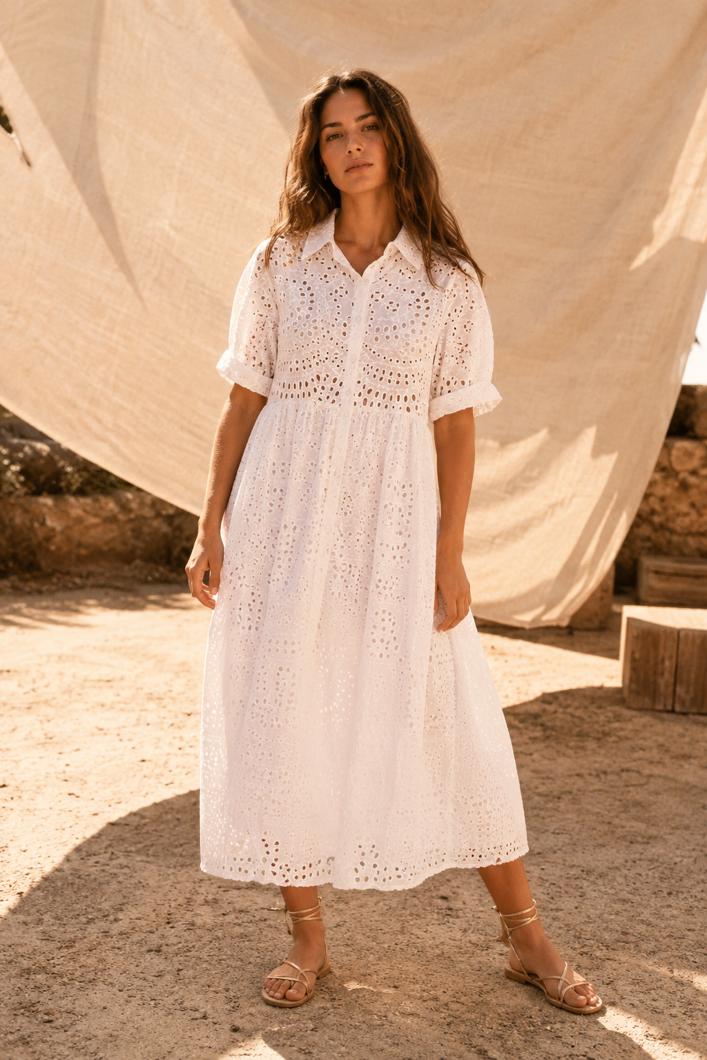 Robe chemise courte en broderie anglaise