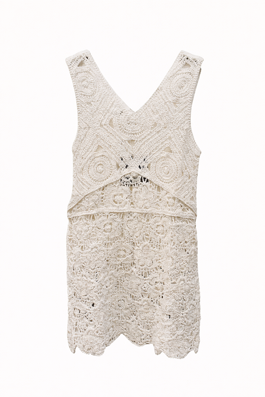 Robe courte ajourée en crochet