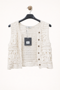 Gilet en crochet sans manches à boutons