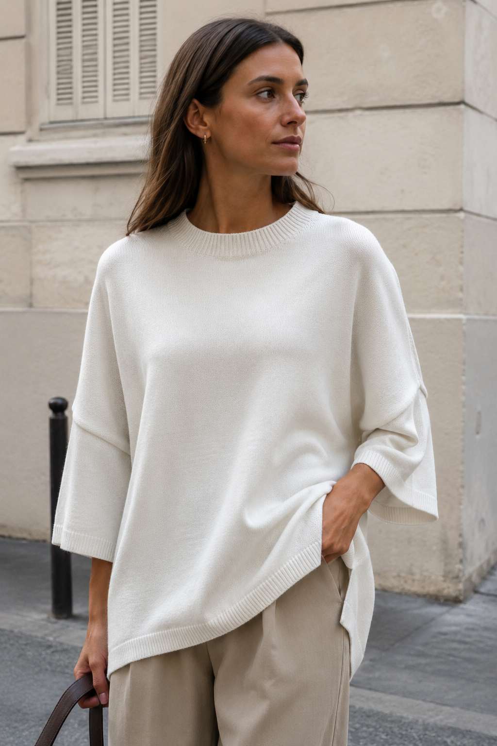 Pull Poncho Oversize En Maille À Manches 3/4 - vue portée