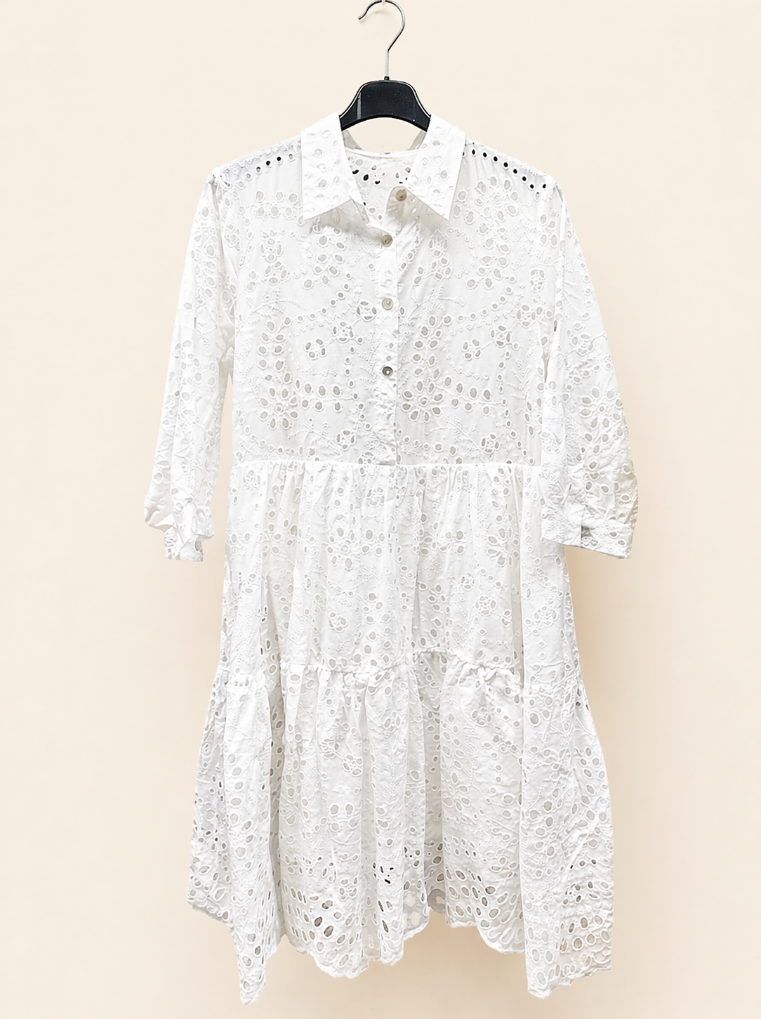 Robe chemise courte en broderie anglaise